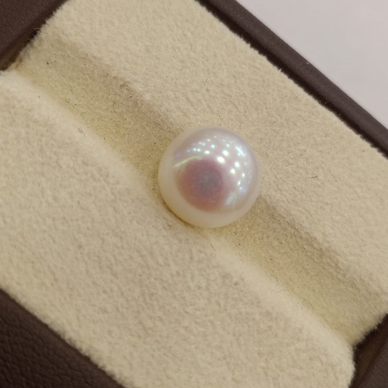 Natural Pearl The Essence of Elegance and Serenity Summary No IGCDKBAJ48360