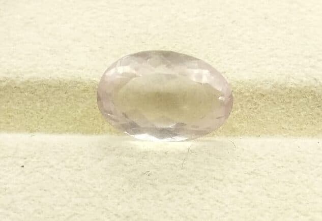 20.28 Ratti Natural Rose Quartz: A Powerful Gemstone of Love and Healing